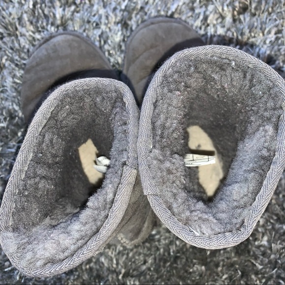 Toddler UGG Boots - Picture 3 of 3